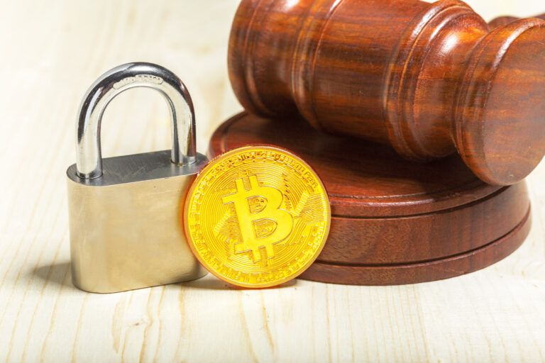 Crypto regulation. Source: fabrikasimf on Freepik