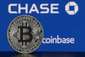 Bitcoin coin in front of Chase and Coinbase logos, symbolising crypto integration between traditional banks and digital platforms