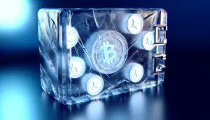 Justin Sun sues Trump-backed World Liberty Financial (WLFI) over frozen tokens, alleging a "backdoor" kills DeFi decentralization.