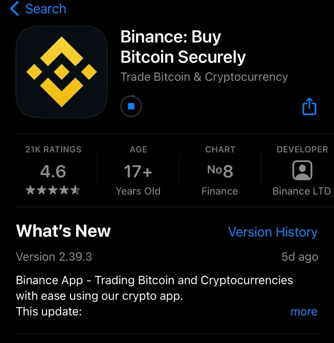 App Store page for the Binance cryptocurrency exchange app showing ratings and version details