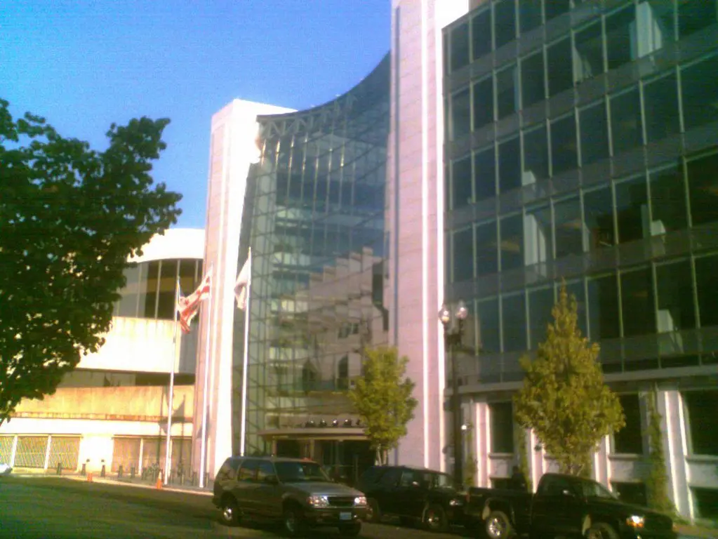 Exterior view of the Securities and Exchange Commission headquarters building.
